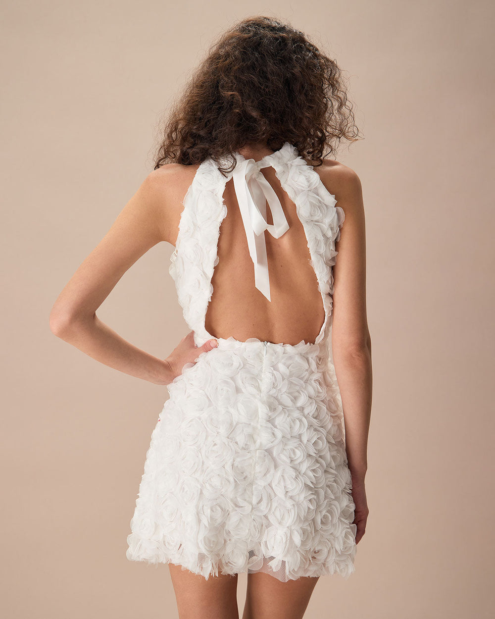 Vestido Serena | Elegancia en Satén Tono Blanco