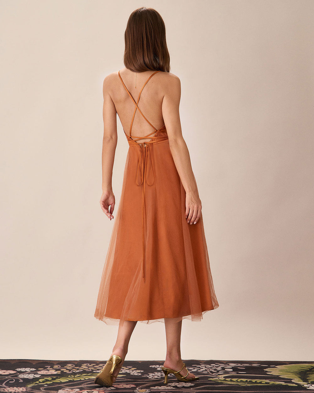 Vestido Regina | Elegancia en Malla Tono Caramelo