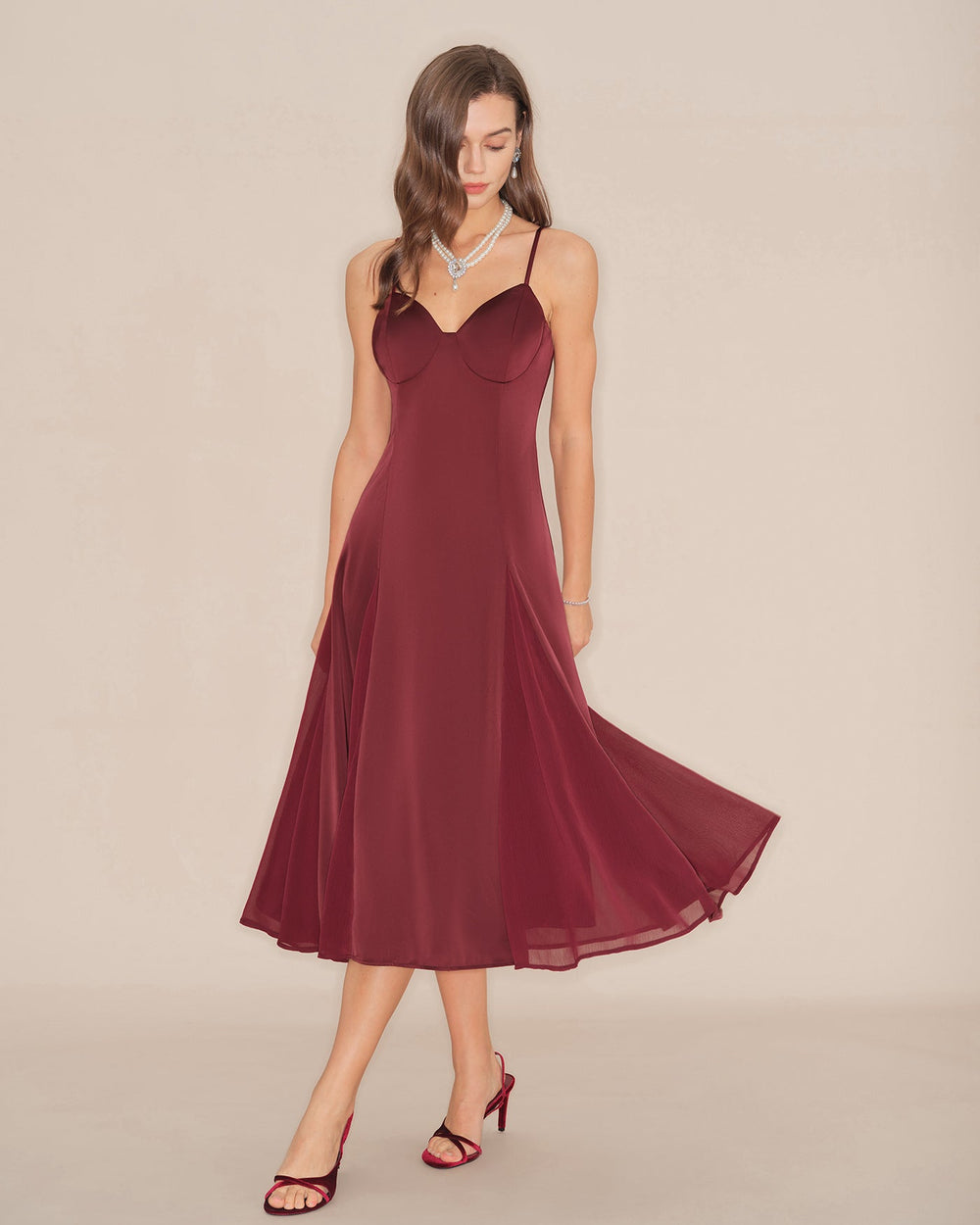 Vestido Sofía | Elegancia en Satén Tono Vino