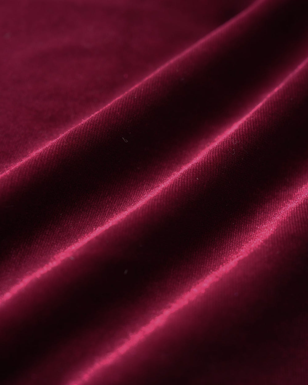 Vestido Leonora | Elegancia en Terciopelo Tono Vino