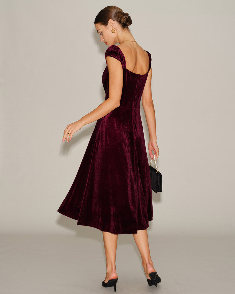 Vestido Ginevra | Elegancia en Terciopelo Tono Rojo