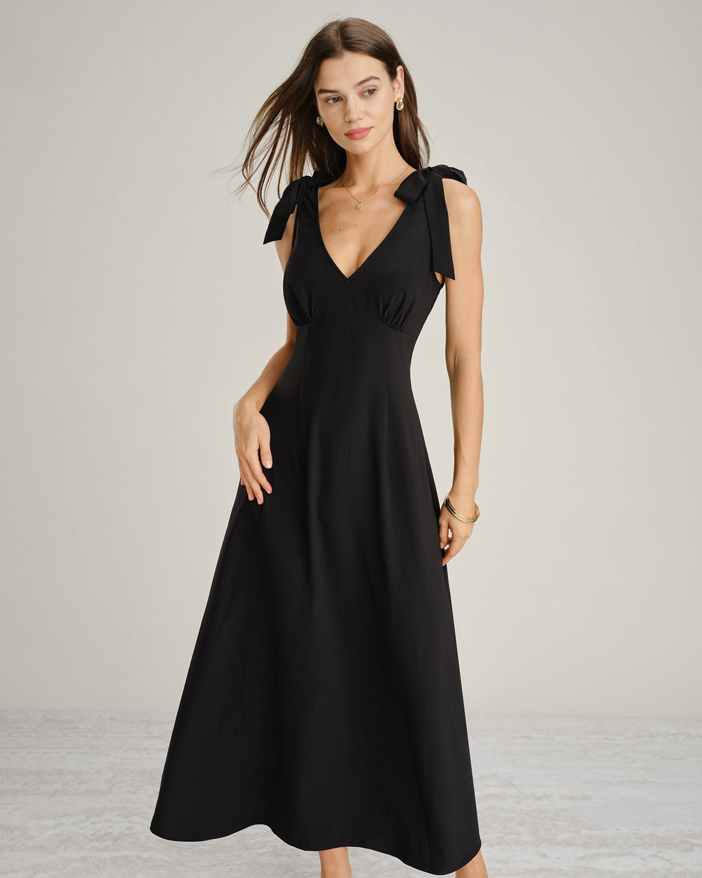 Vestido Constanza | Silueta Tubo en Tono Negro