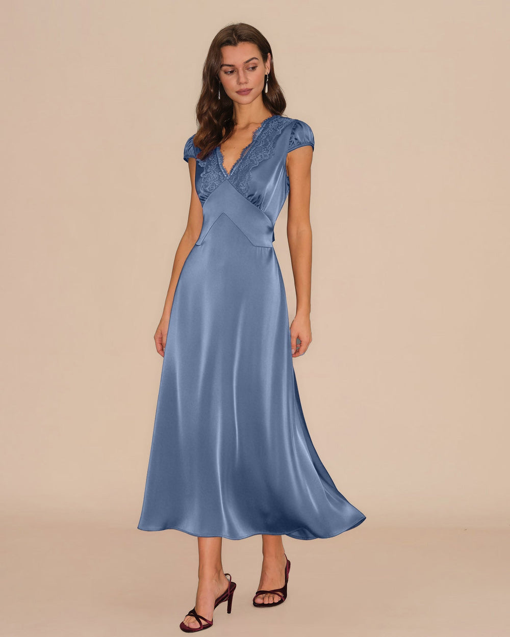 Vestido Martina | Elegancia en Encaje Tono Azul