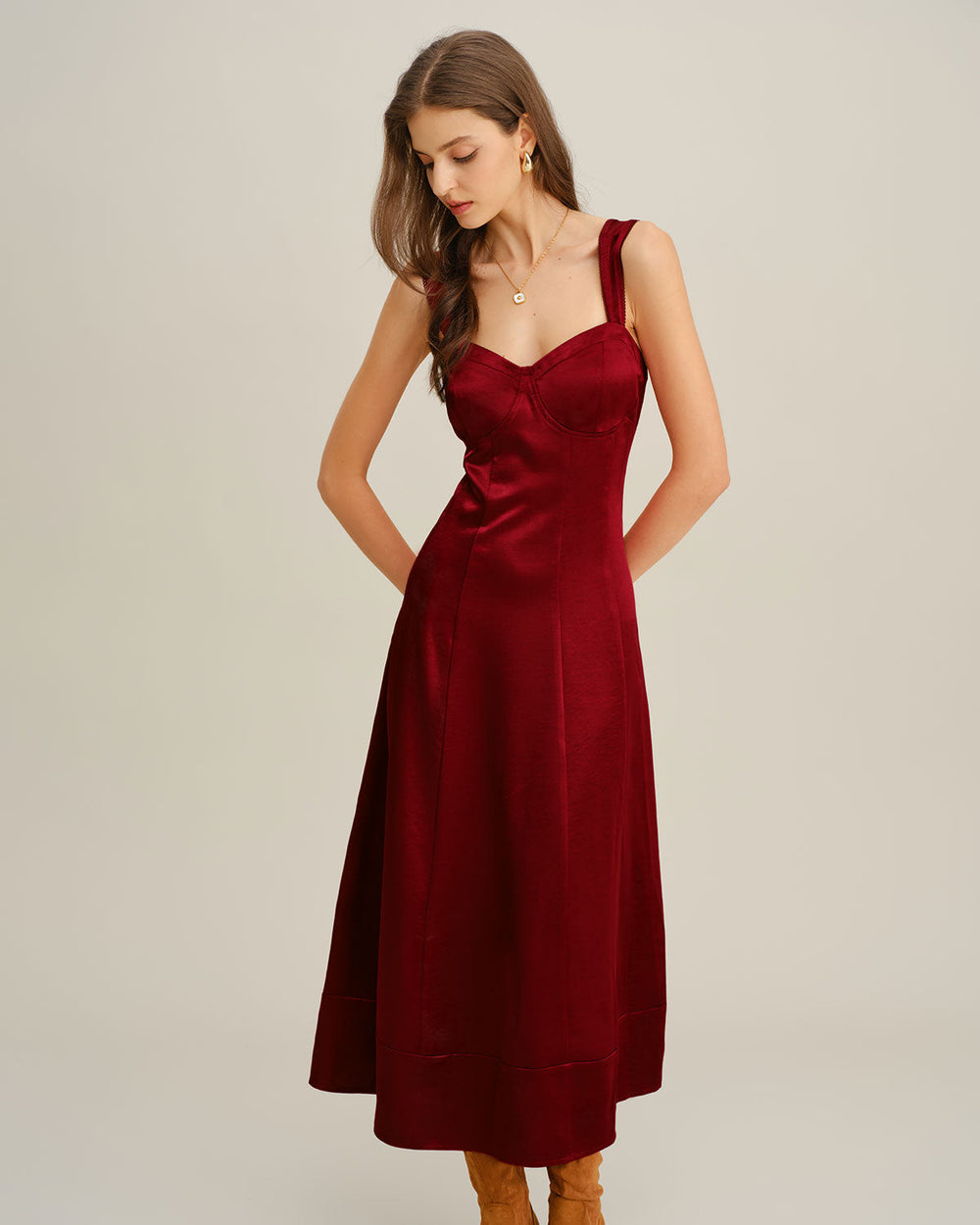 Vestido Sofía | Elegancia en Satén Tono Rojo