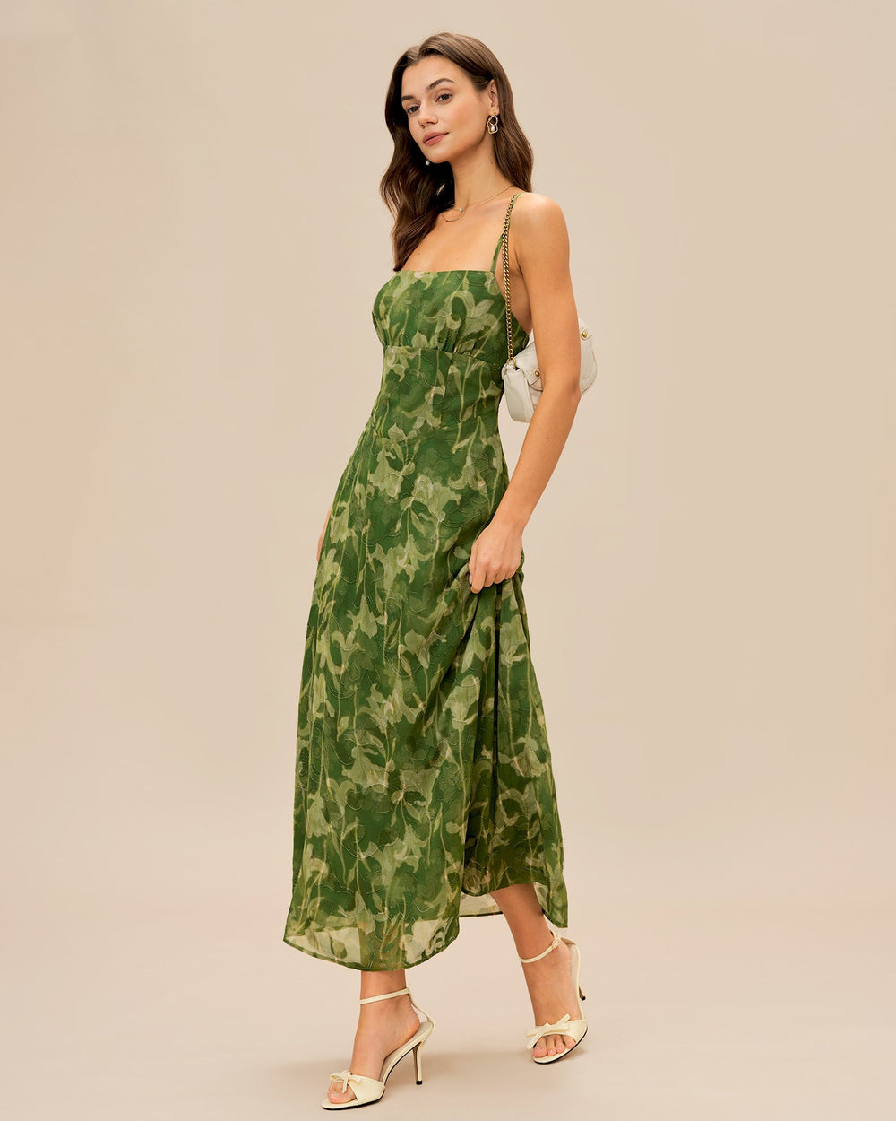 Vestido Alessia | Elegancia en Satén Tono Verde