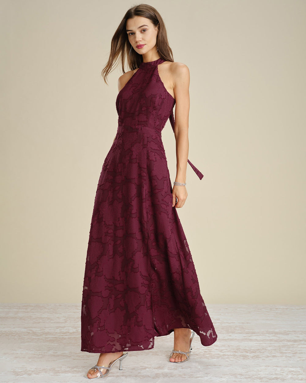 Vestido Antonella | Elegancia en Jacquard Tono Vino