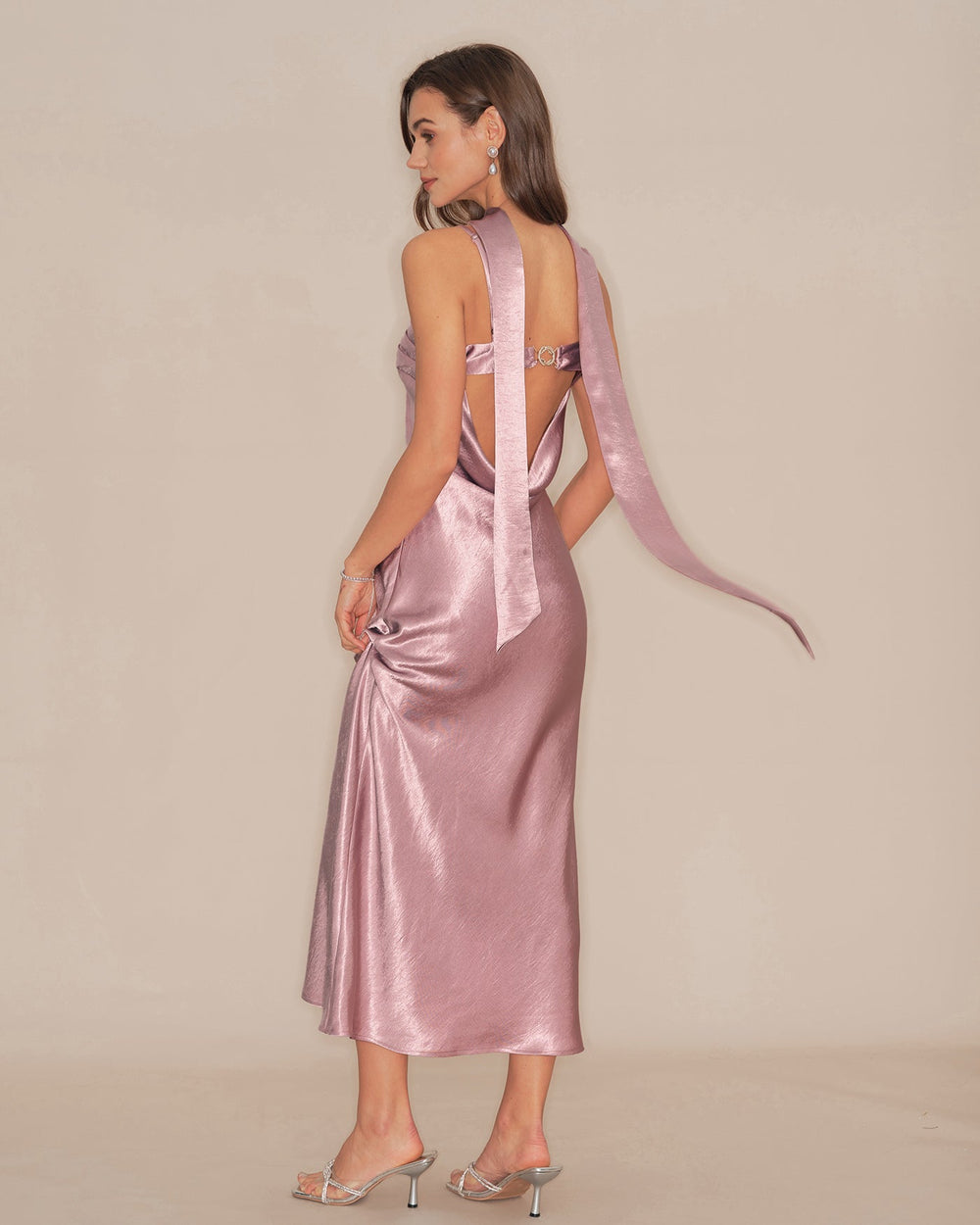 Vestido Valentina | Elegancia en Satén Tono Rosa
