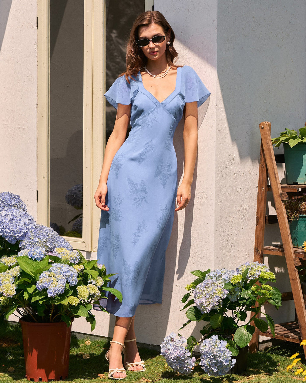 Vestido Hermina | Silueta Línea A con Escote en V en Tono Azul