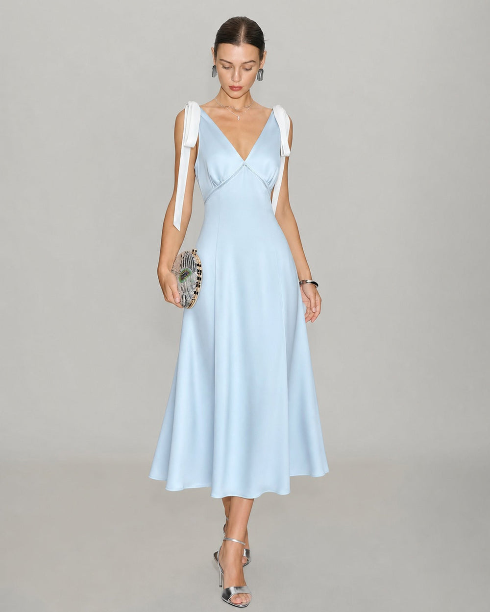 Vestido Chiara | Elegancia en Satén Tono Azul