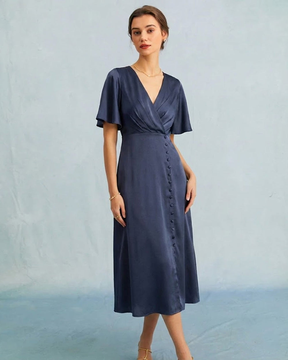 Vestido Alessia | Elegancia en Satén Tono Azul marino
