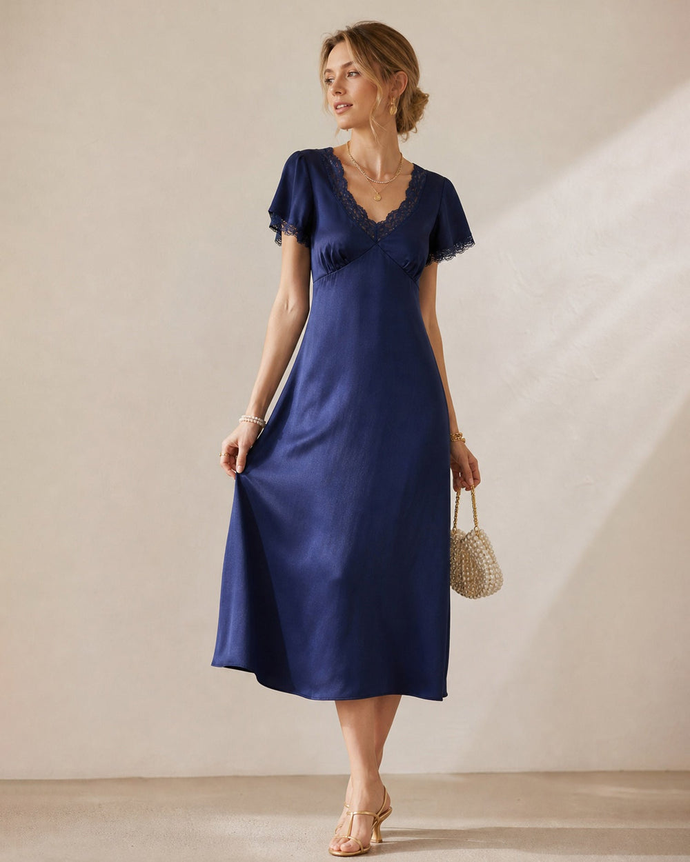 Vestido Ginevra | Elegancia en Encaje Tono Azul marino