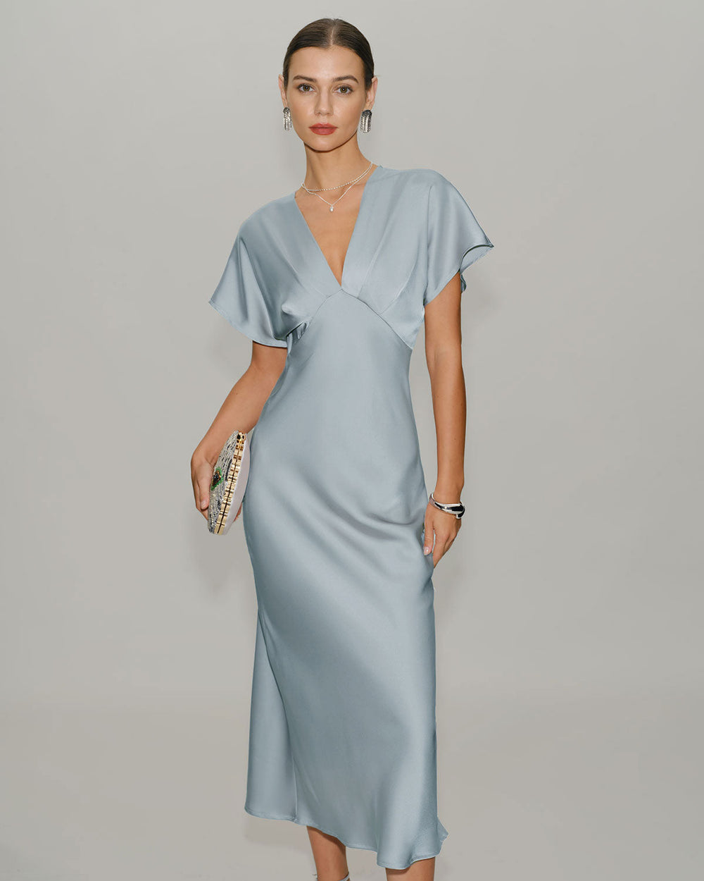 Vestido Antonella | Elegancia en Satén Tono Azul