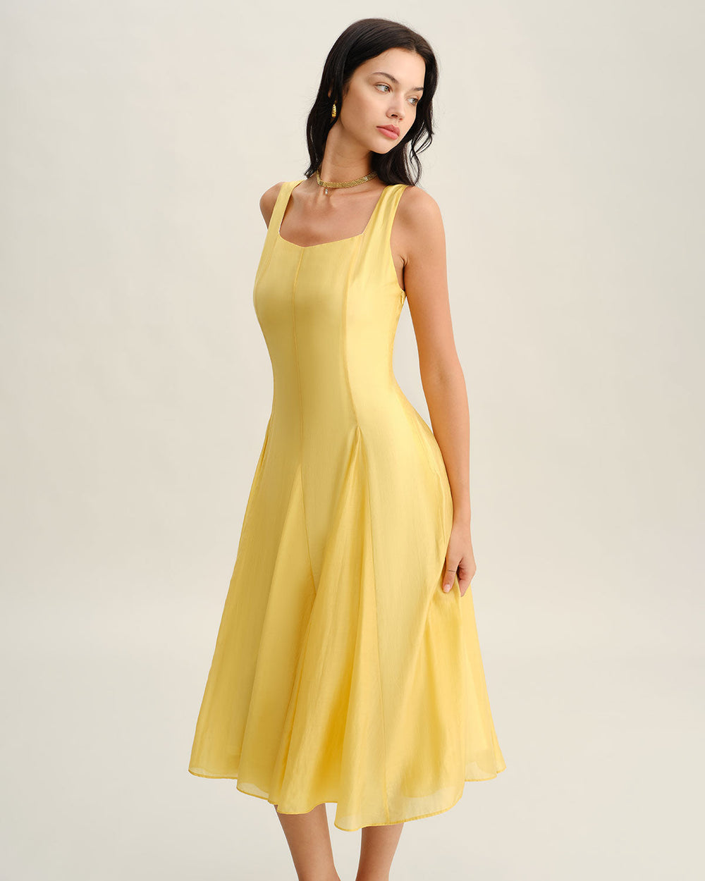 Vestido Valentina | Elegancia en Satén Tono Amarillo