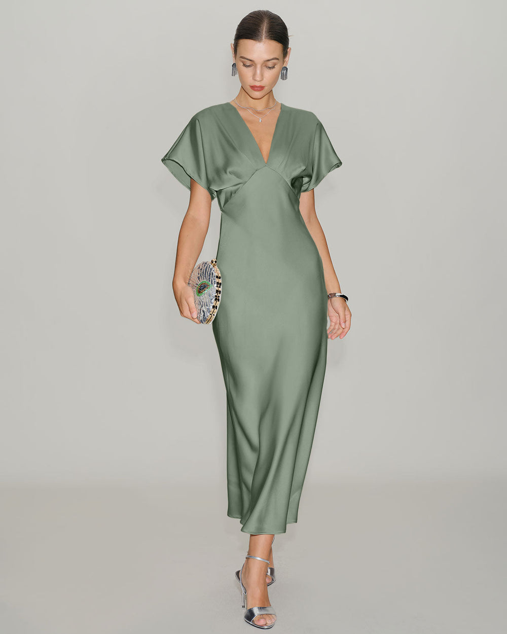 Vestido Antonella | Elegancia en Satén Tono Verde