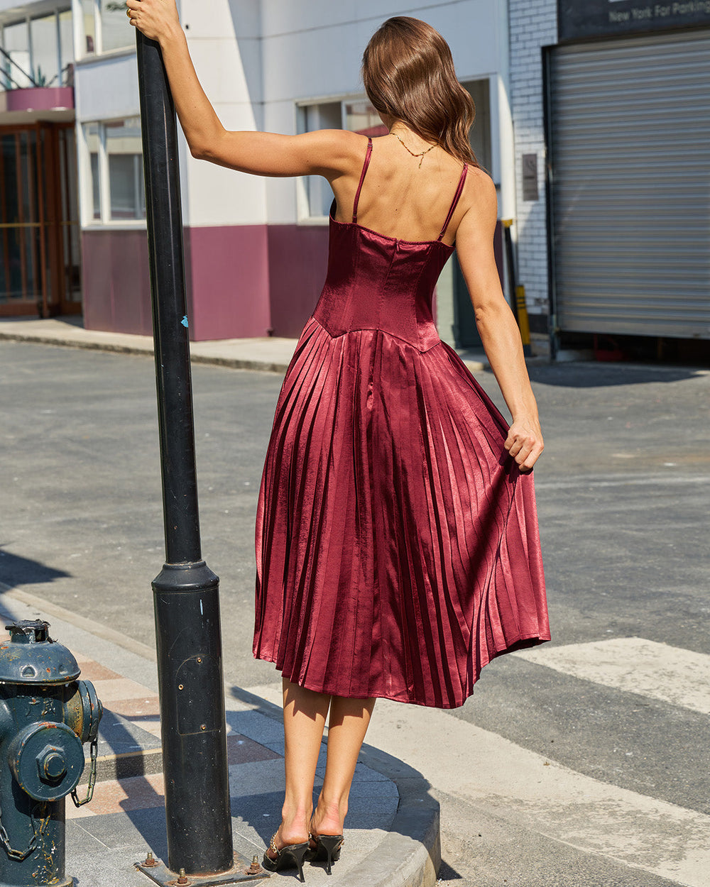 Vestido Miranda | Elegancia en Satén Tono Vino