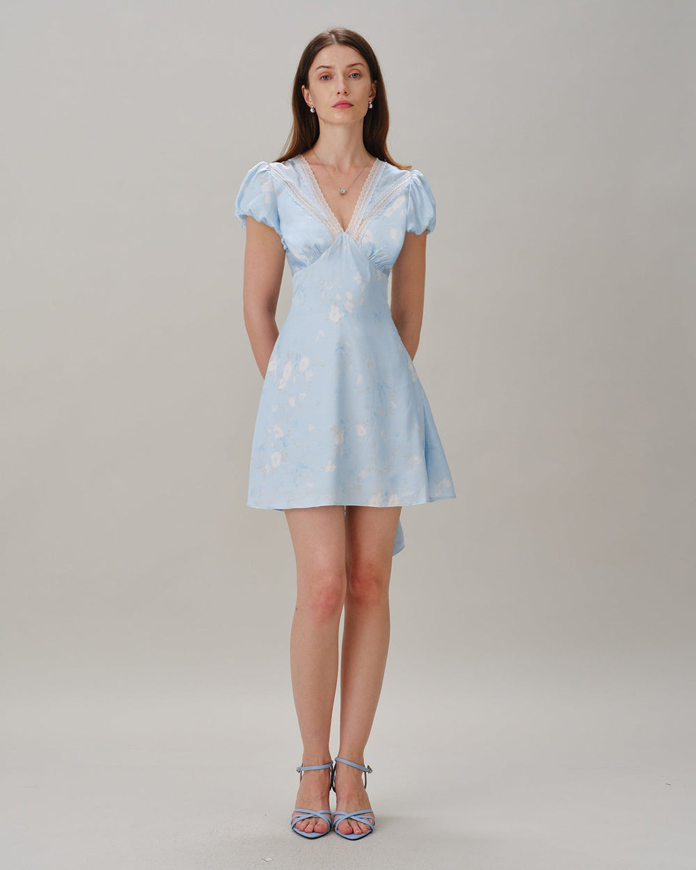 Vestido Blair | Elegancia en Encaje Tono Azul