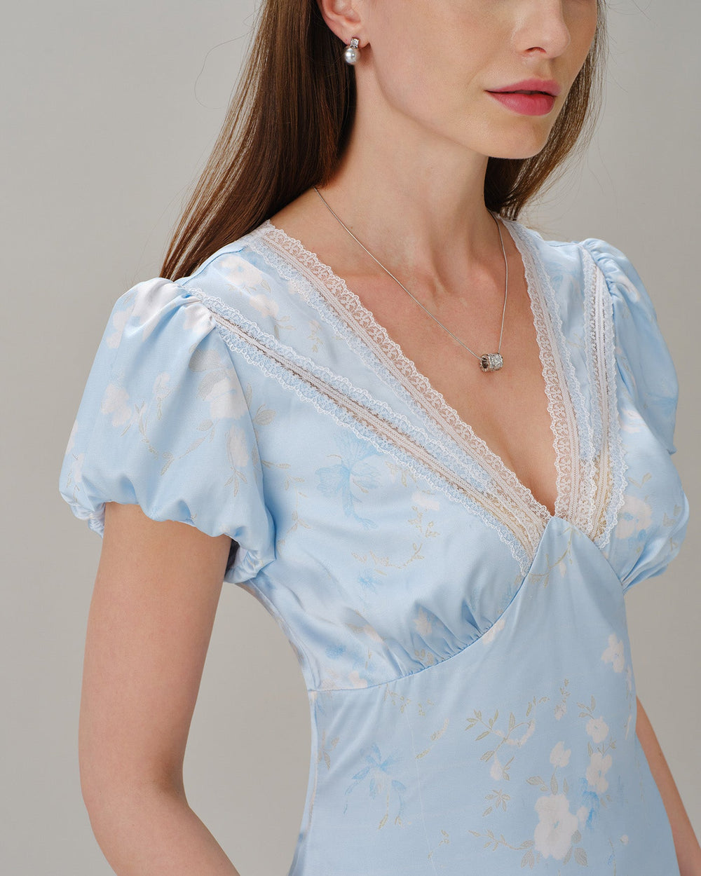 Vestido Blair | Elegancia en Encaje Tono Azul