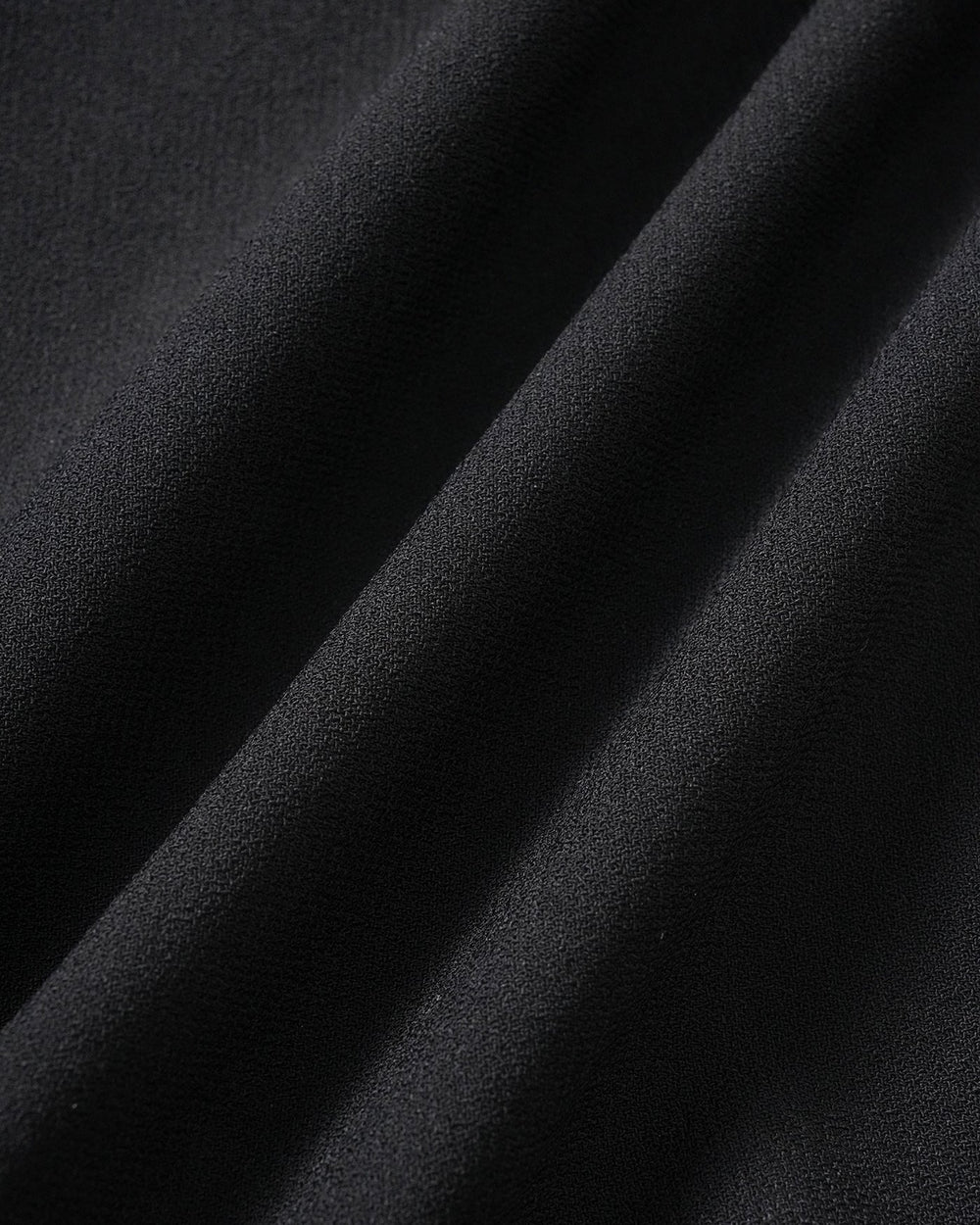 Vestido Renata | Elegancia en Satén Tono Negro