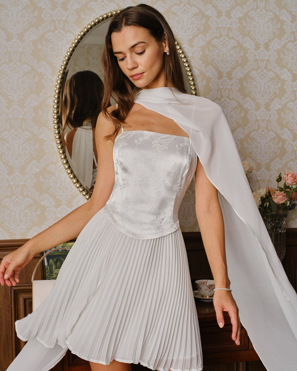 Vestido Leonora | Elegancia en Jacquard Tono Blanco
