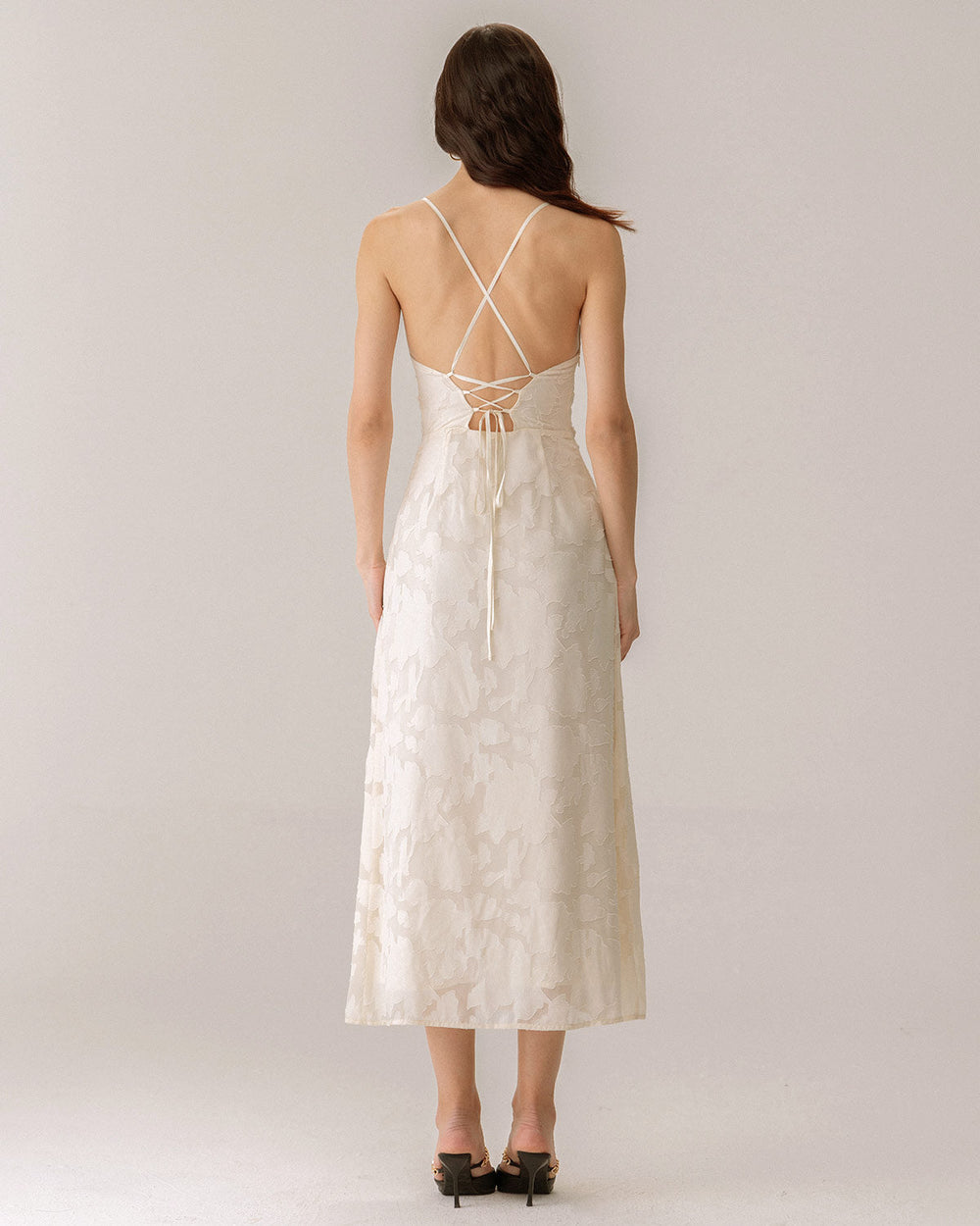 Vestido Florencia | Elegancia en Jacquard Tono Durazno