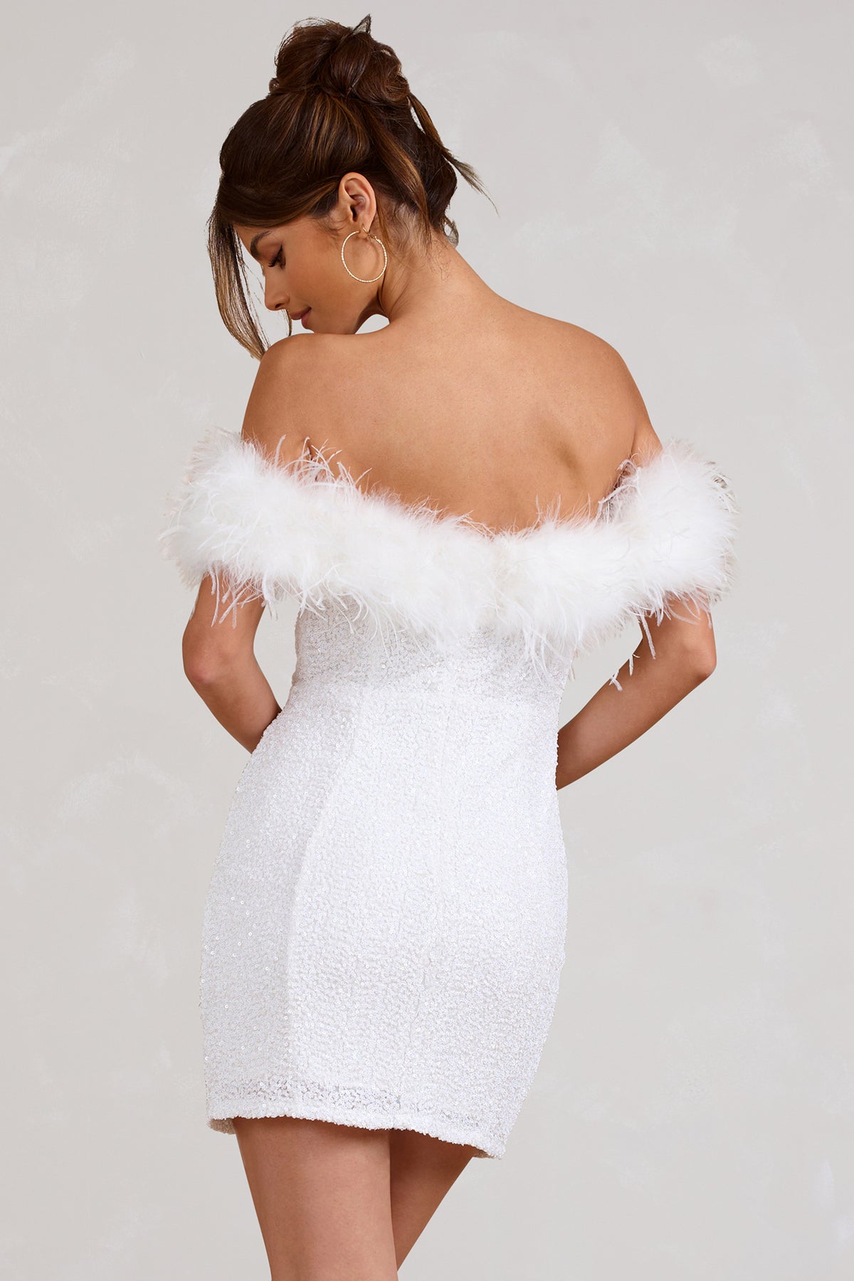 Varel | Abito con paillettes e piume