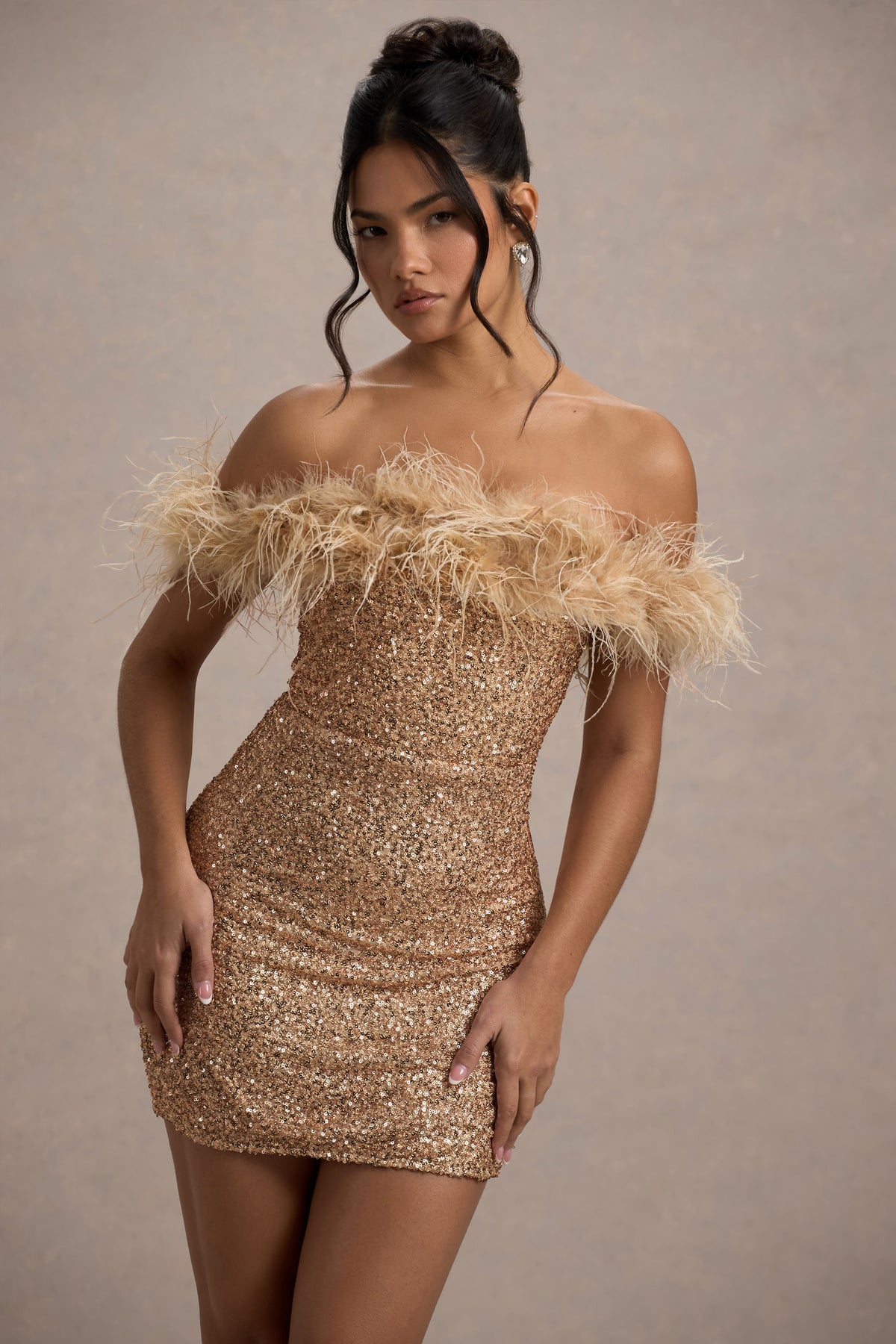Varel | Abito con paillettes e piume
