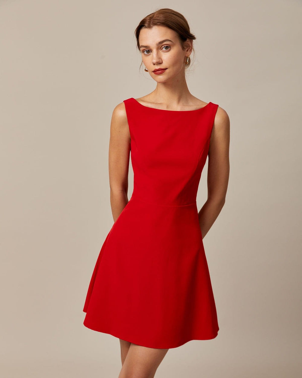 Vestido Julieta | Elegancia en Satén Tono Rojo