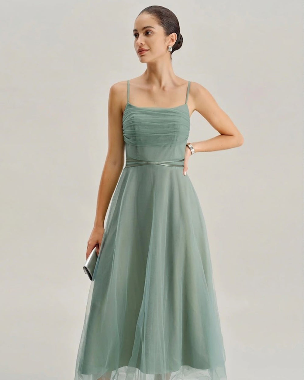 Vestido Regina | Elegancia en Malla Tono Verde