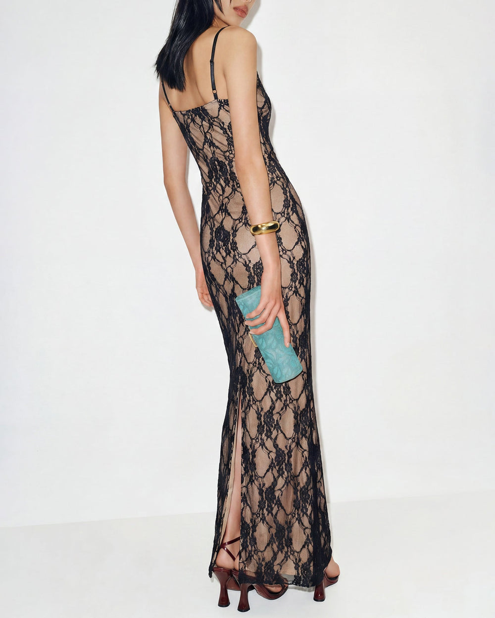 Vestido Amalia | Elegancia en Encaje Tono Negro