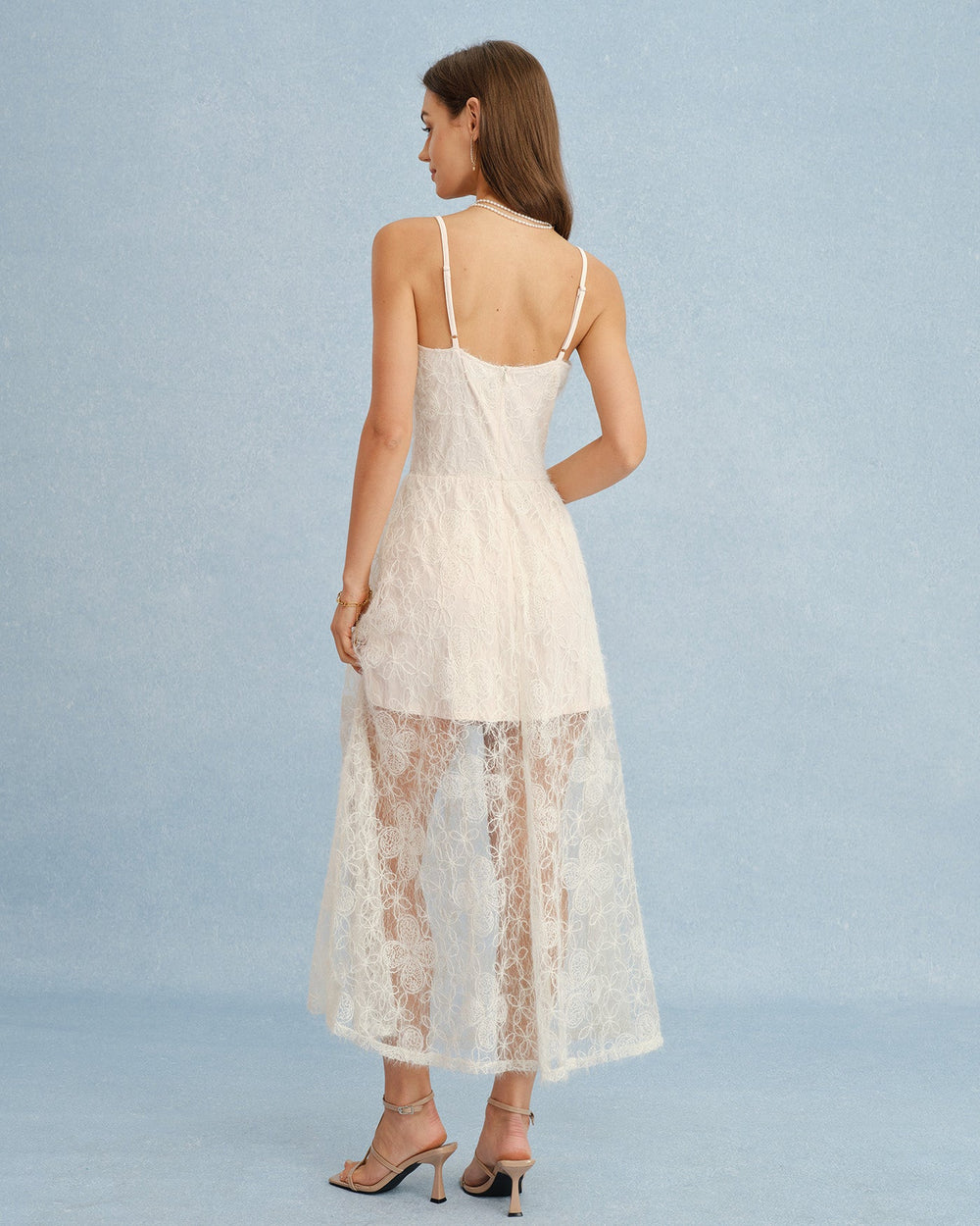 Vestido Emilia | Elegancia en Encaje Tono Durazno