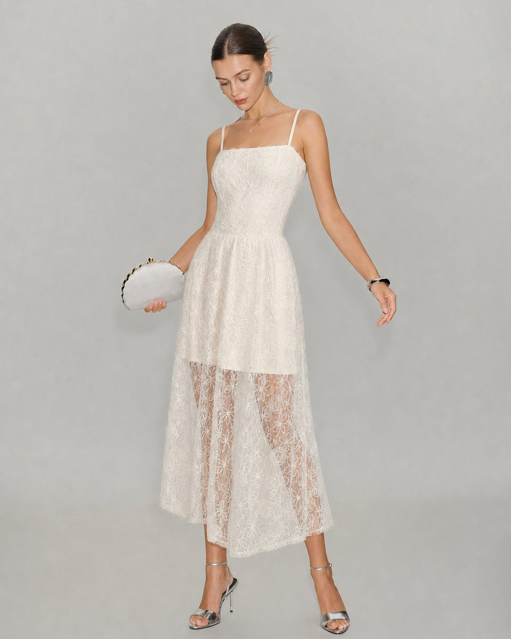 Vestido Emilia | Elegancia en Encaje Tono Durazno