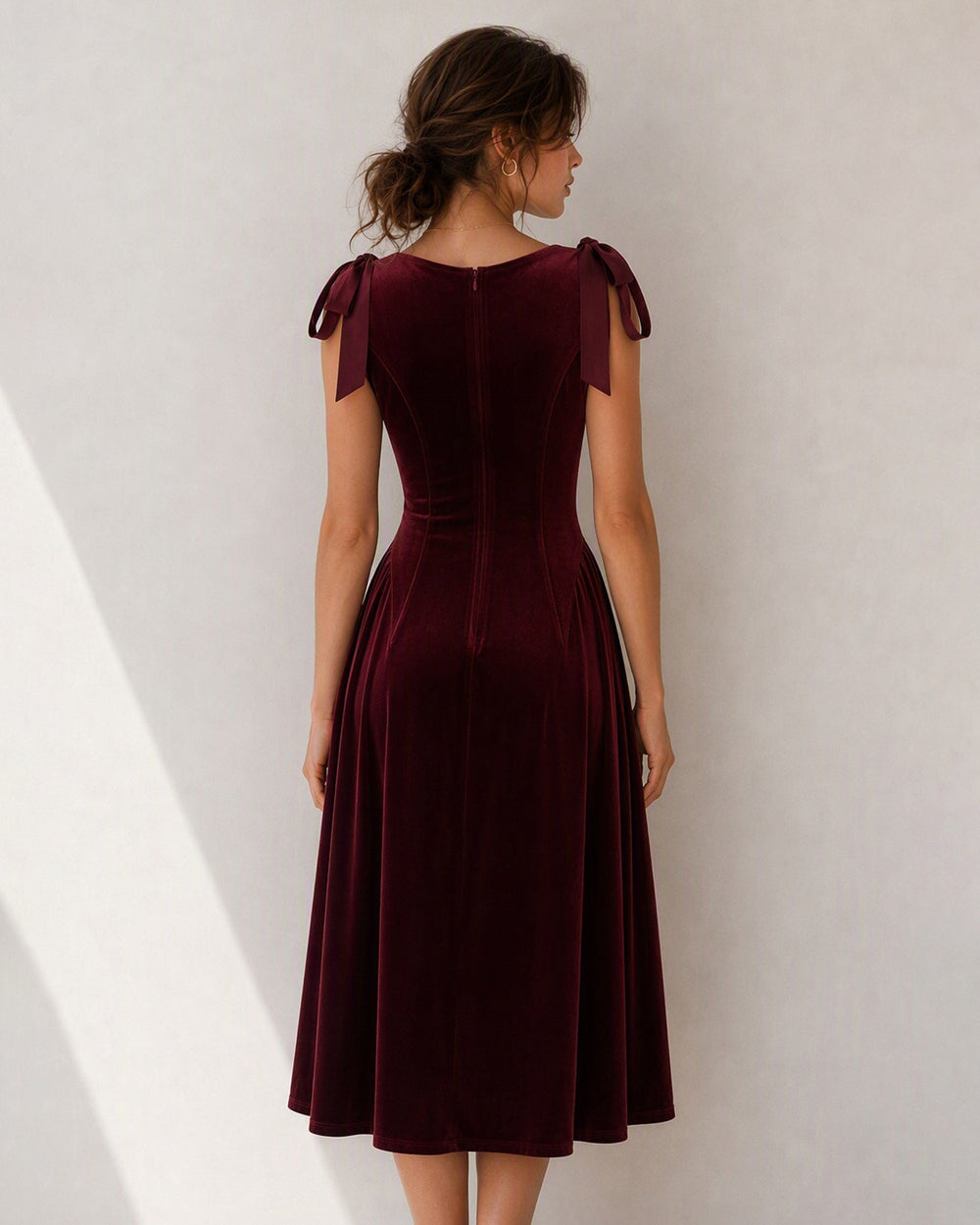 Vestido Genevieve | Elegancia en Terciopelo Tono Rojo