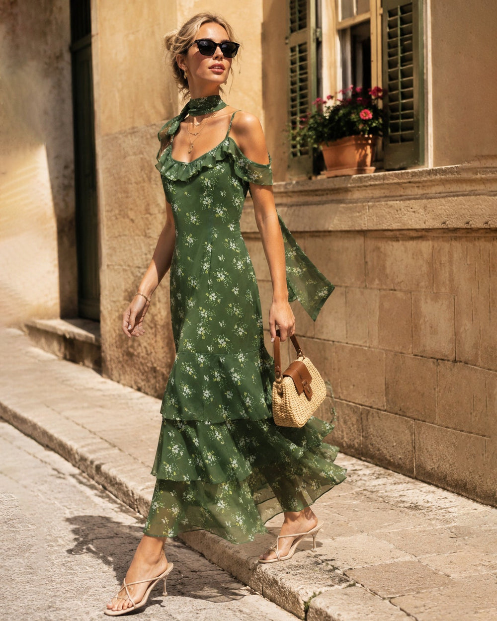 Vestido Julieta | Elegancia en Satén Tono Verde