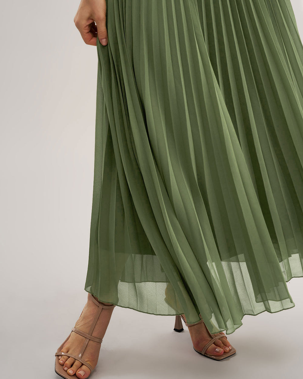 Vestido Renata | Elegancia en Satén Tono Verde