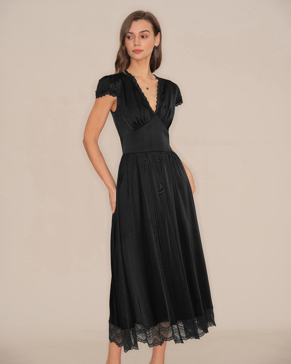 Vestido Valeria | Elegancia en Encaje Tono Negro