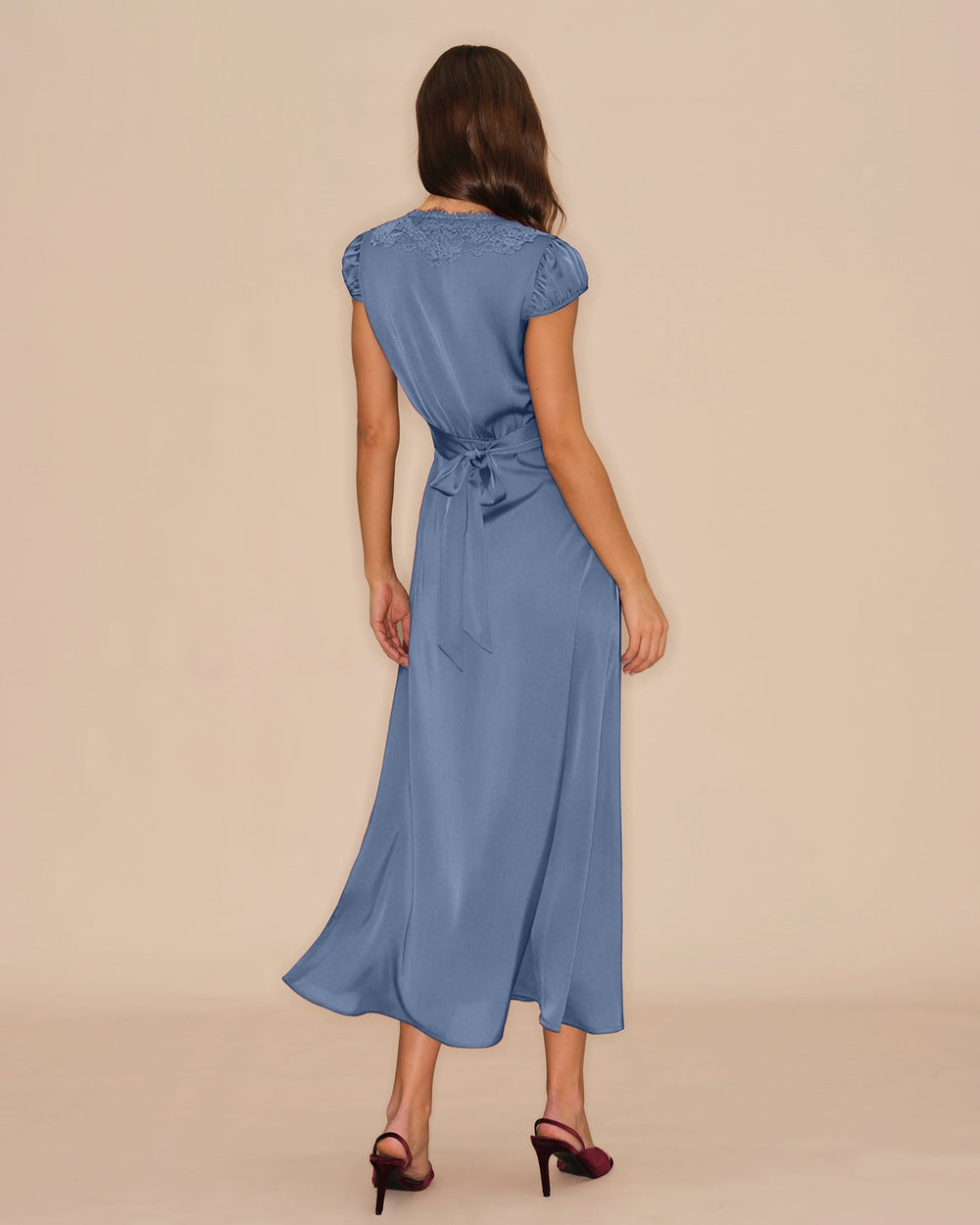 Vestido Martina | Elegancia en Encaje Tono Azul
