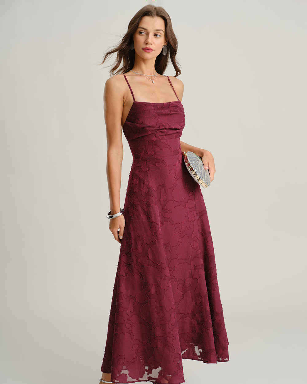 Vestido Leonora | Elegancia en Tono Vino