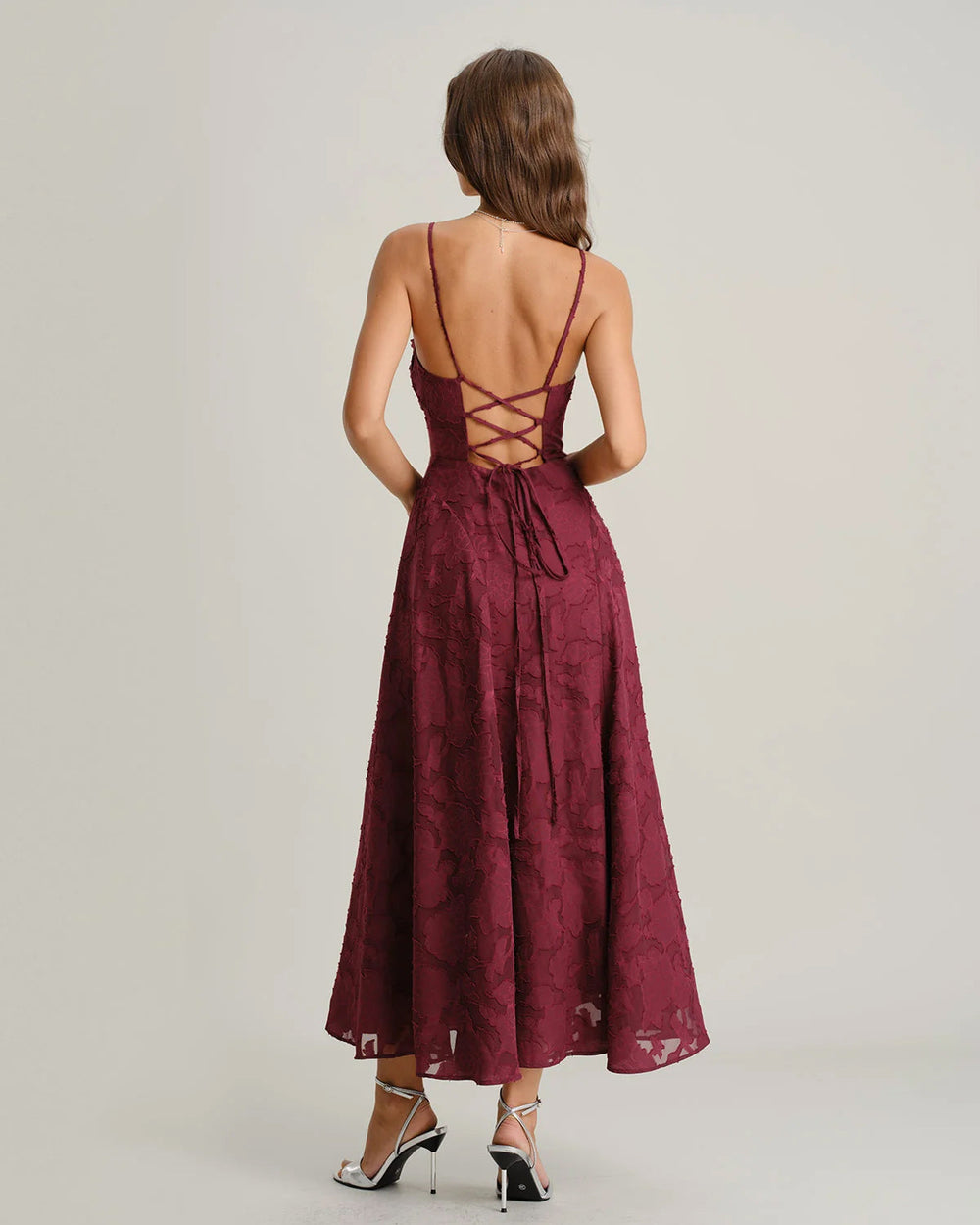 Vestido Leonora | Elegancia en Tono Vino