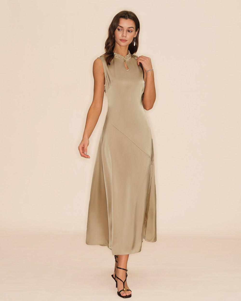 Vestido Blair | Elegancia en Satén Tono Durazno