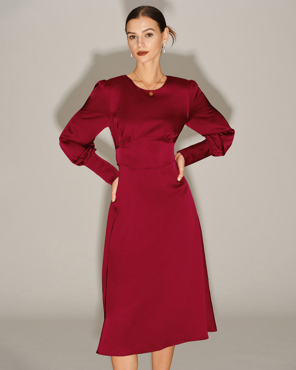 Vestido Ariadna | Elegancia en Satén Tono Vino