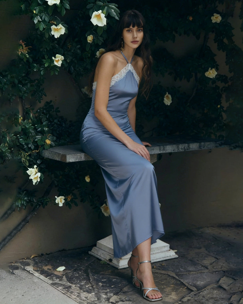 Vestido Camila | Elegancia en Encaje Tono Azul