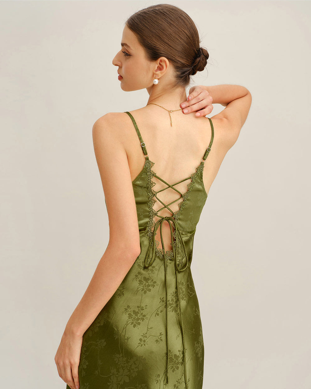 Vestido Miranda | Elegancia en Jacquard Tono Verde