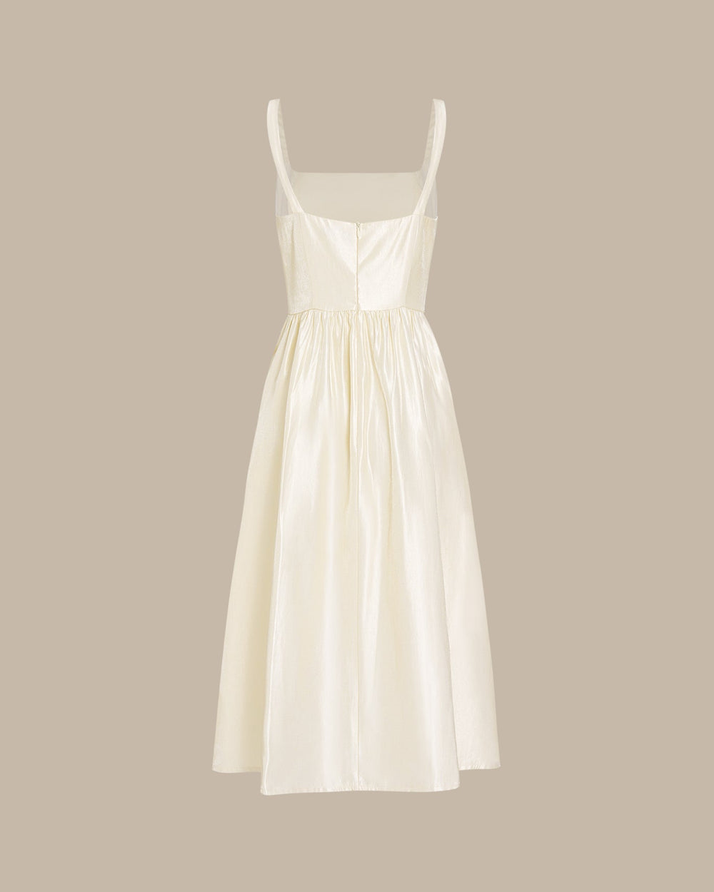 Vestido Catalina | Elegancia en Satén Tono Durazno
