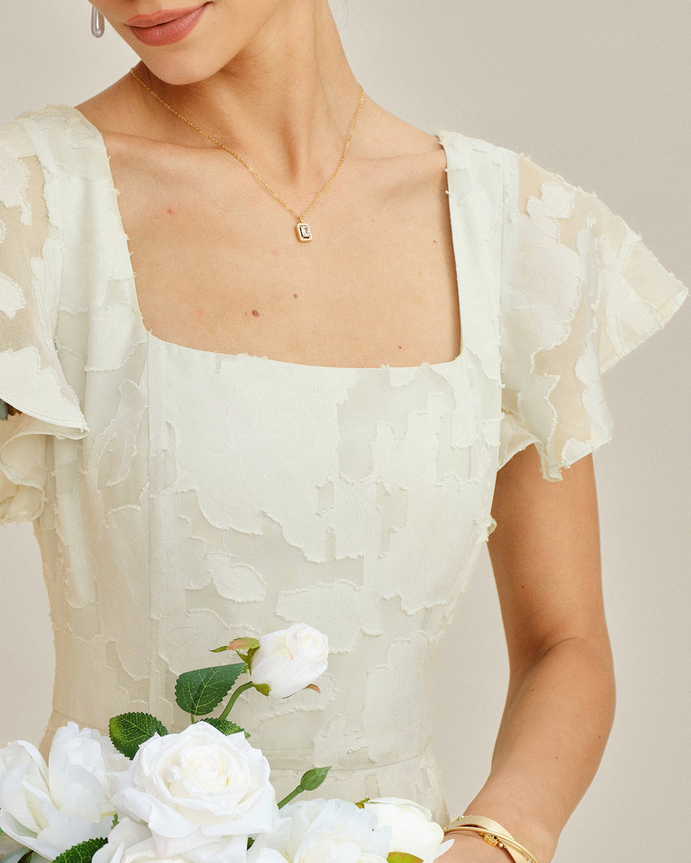 Vestido Luciana | Elegancia en Jacquard Tono Negro