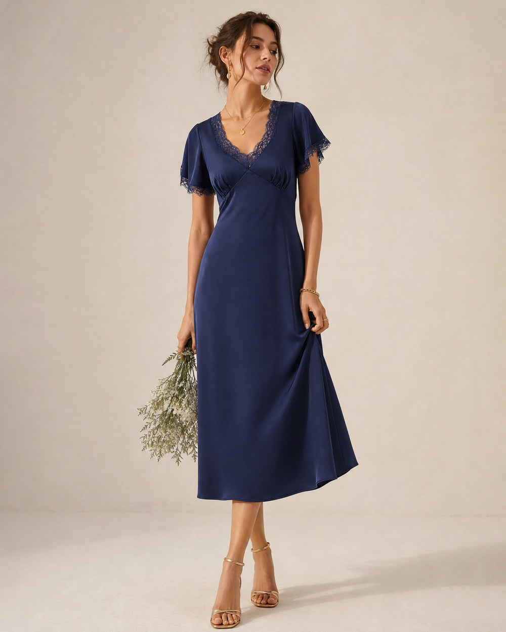 Vestido Ginevra | Elegancia en Encaje Tono Azul marino