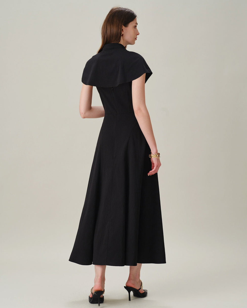 Vestido Catalina | Elegancia en Satén Tono Negro