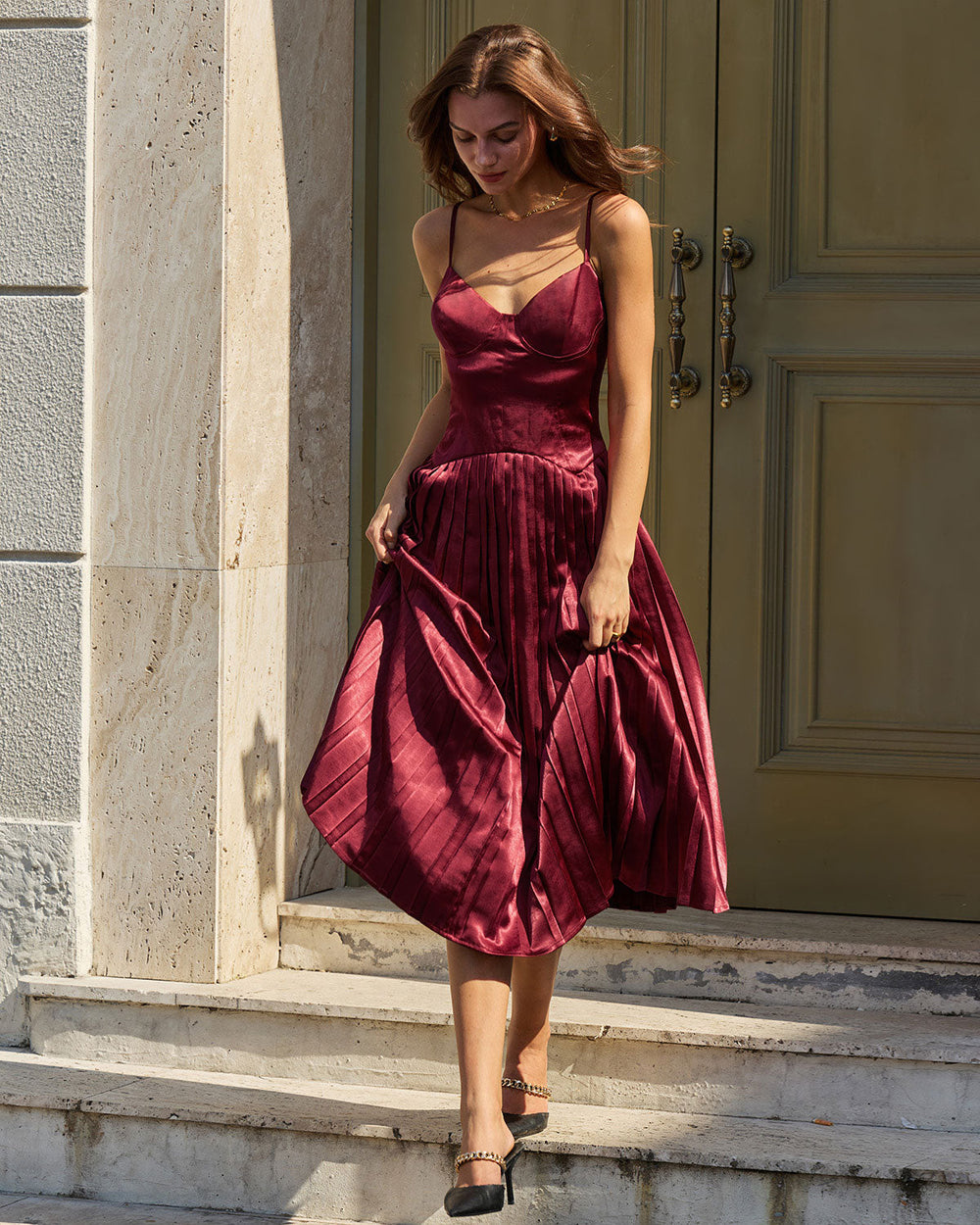 Vestido Miranda | Elegancia en Satén Tono Vino