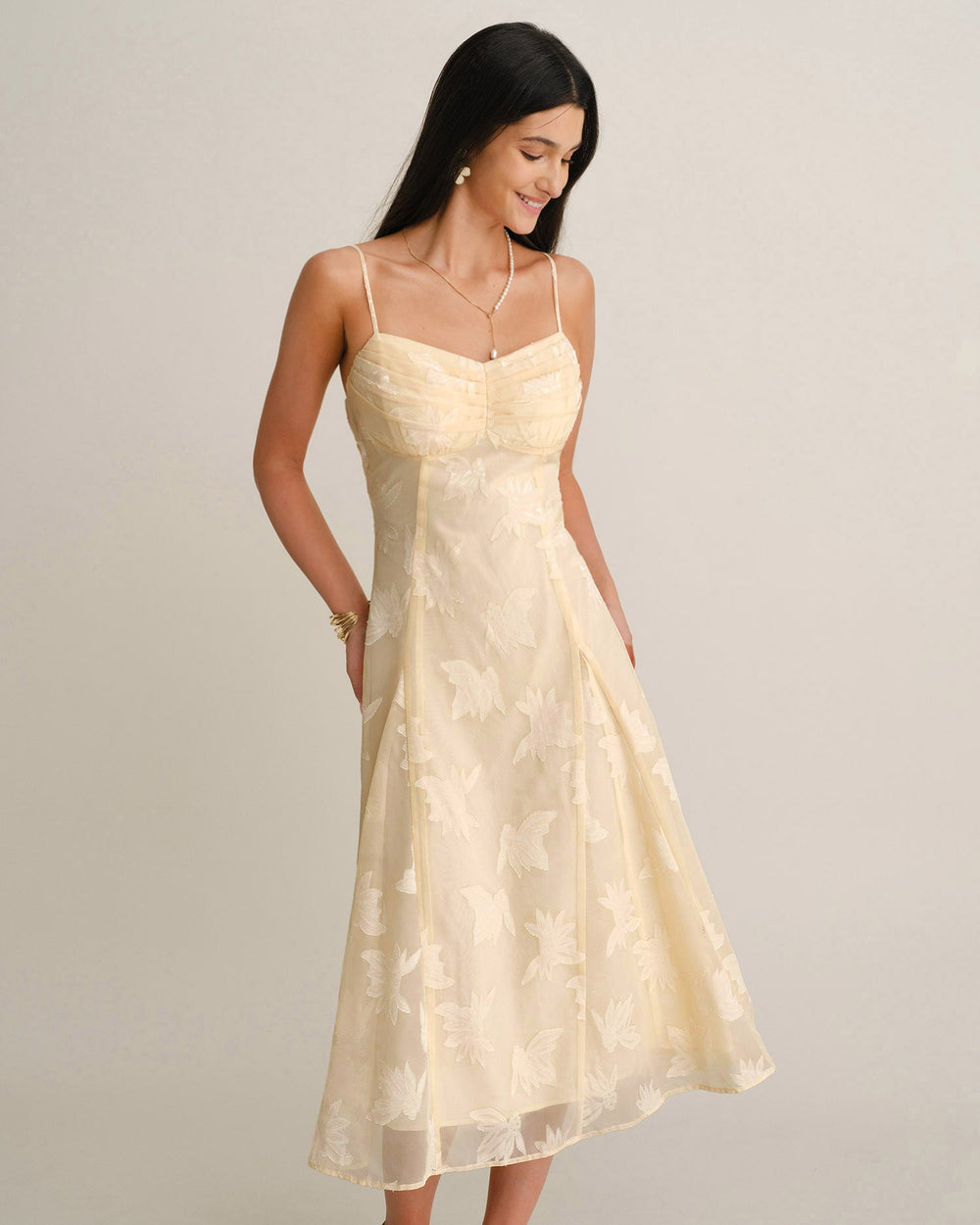 Vestido Camila | Elegancia en Jacquard Tono Durazno