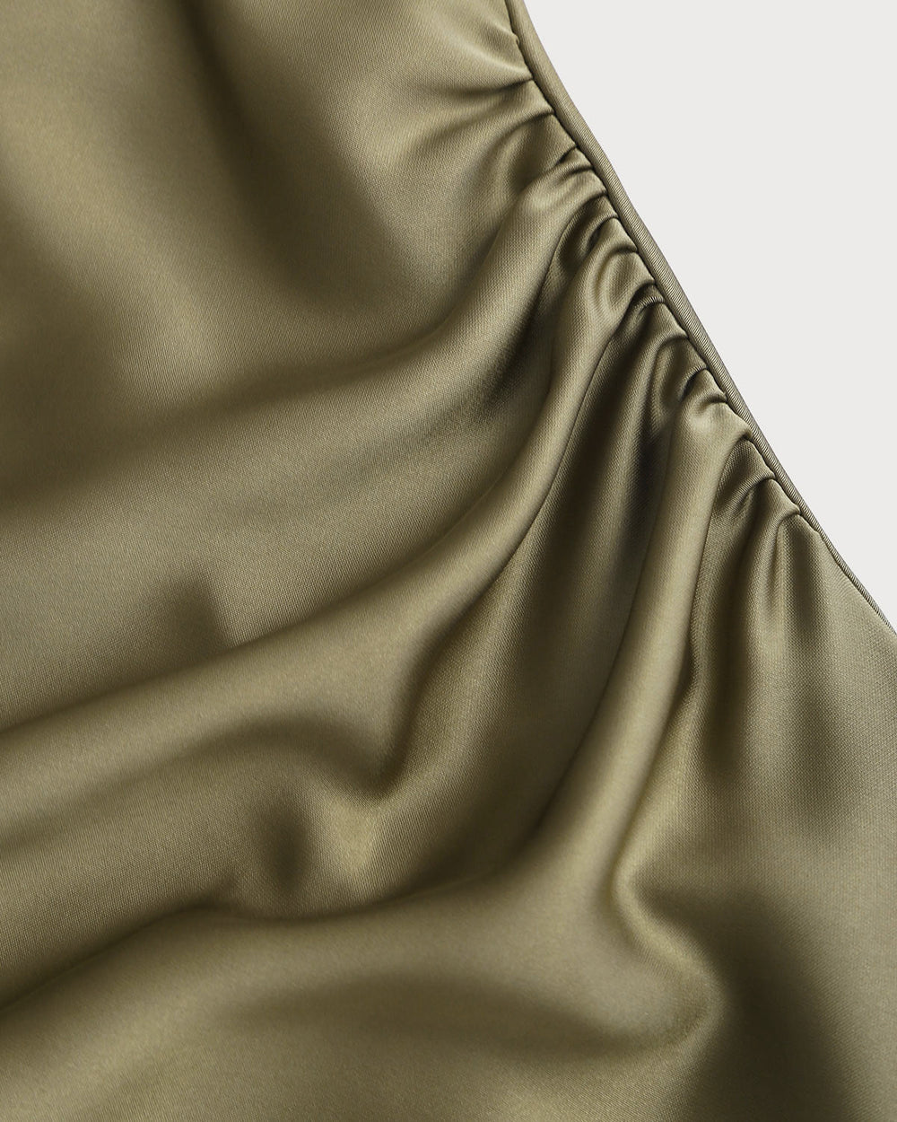 Vestido Genevieve | Elegancia en Satén Tono Verde