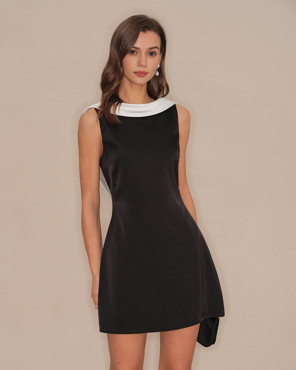 Vestido Antonella | Elegancia en Satén Tono Negro
